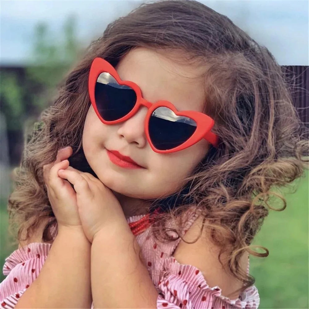 2022 Trending Large UV400 Sun Glasses Custom Kids Sunglasses with Red Frame Popular Fashion Pink White Heart Shape