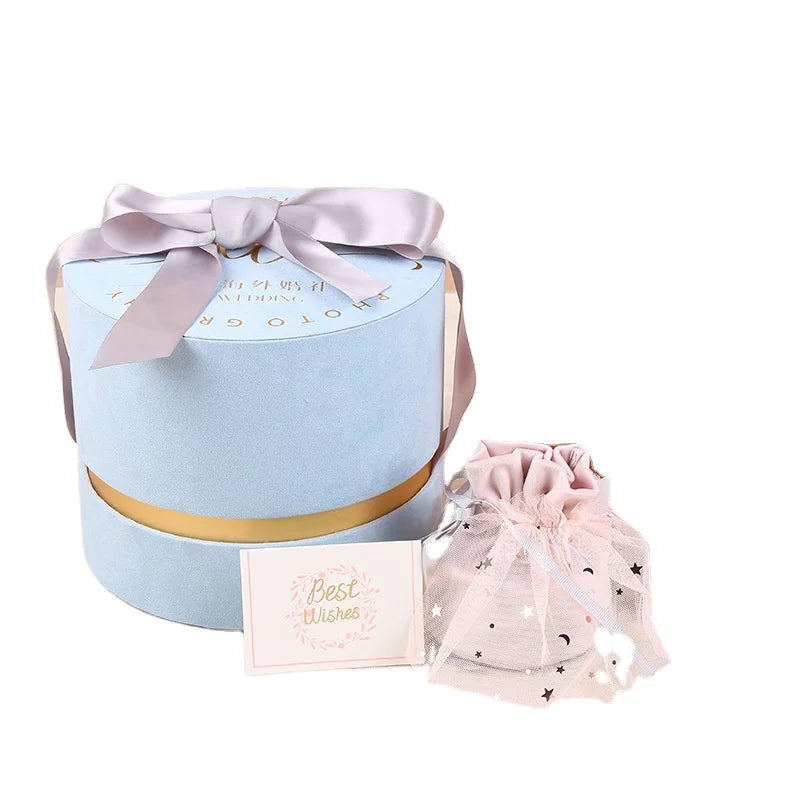 New Style Valentine's Day Golden Printed Gift Box LOVE Wedding Candy with Hand Gift Accept Packing Box