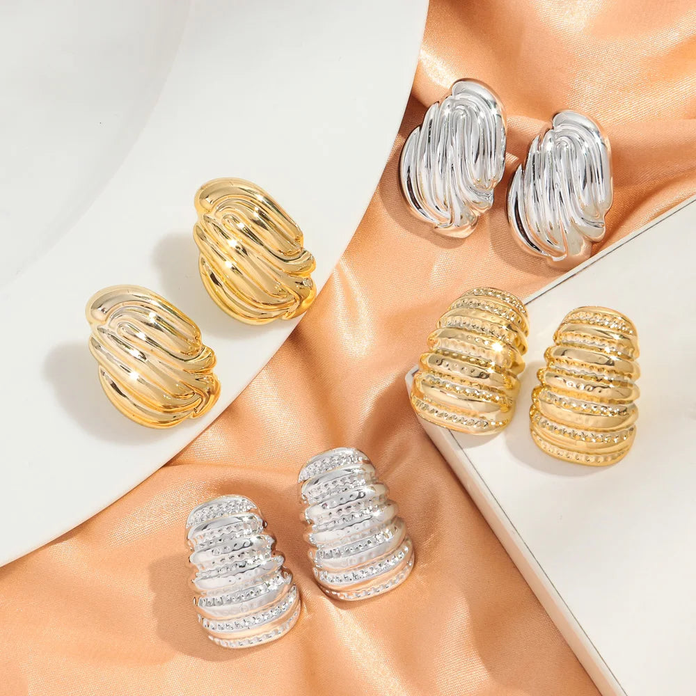 2024 Trending Hip Hop Style Oversized Acrylic Stud Earrings Geometric Irregular Waves New Popular Jewelry for Anniversaries