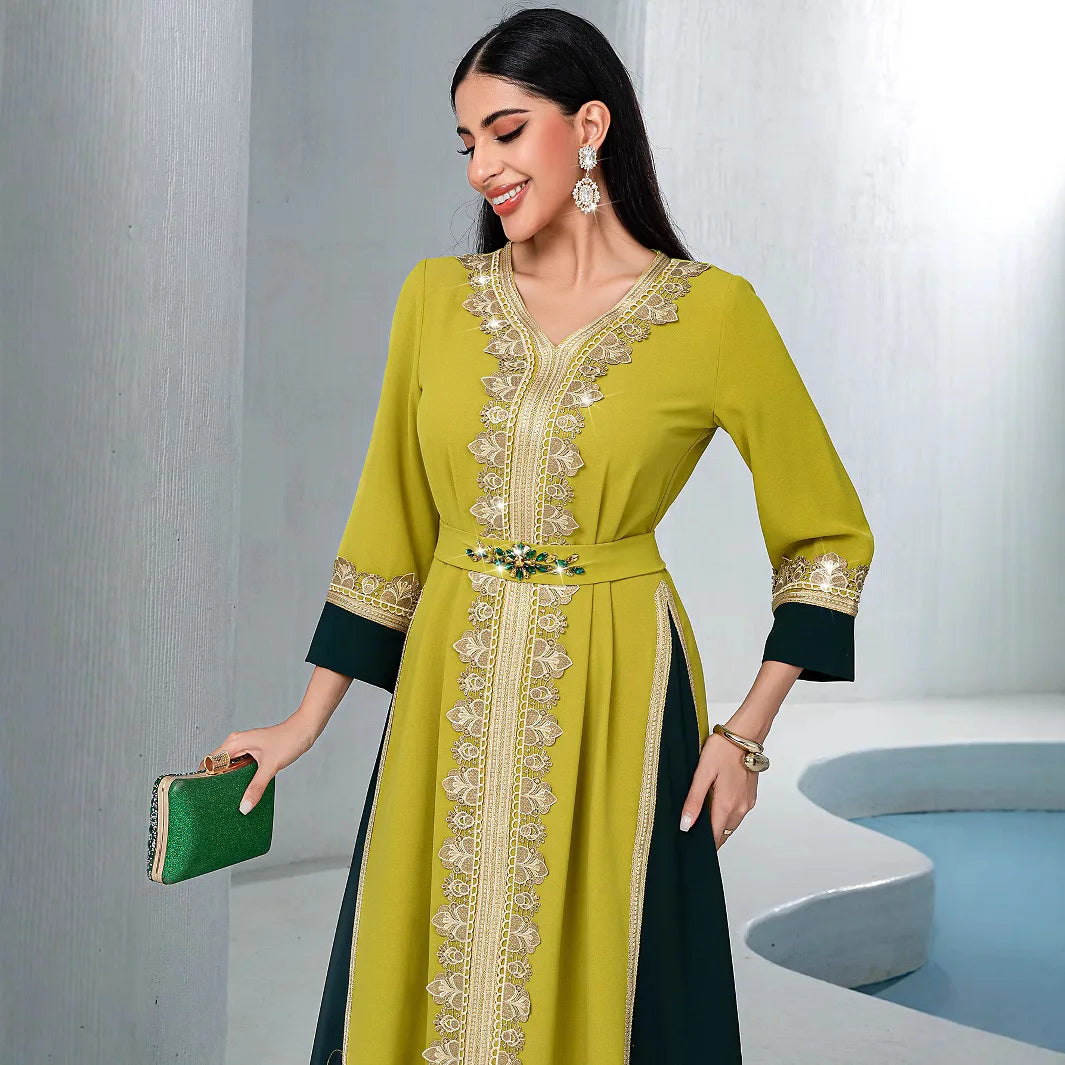 Dubai Luxury Embroidered Ladies Robe Elegant Middle Eastern Arab Kaftan Patchwork Rhinestone Muslim Abaya Dress