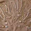 Fashion Vintage Pearl Pendant Light Luxury Niche Gold Chain Choker Design Sense Necklace for Women Jewelry
