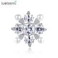 LUOTEEMI Broches Pins Brooches Snowflake Shape with Four Freshwater Pearl Vintage Brooch Wholesale for Ladies