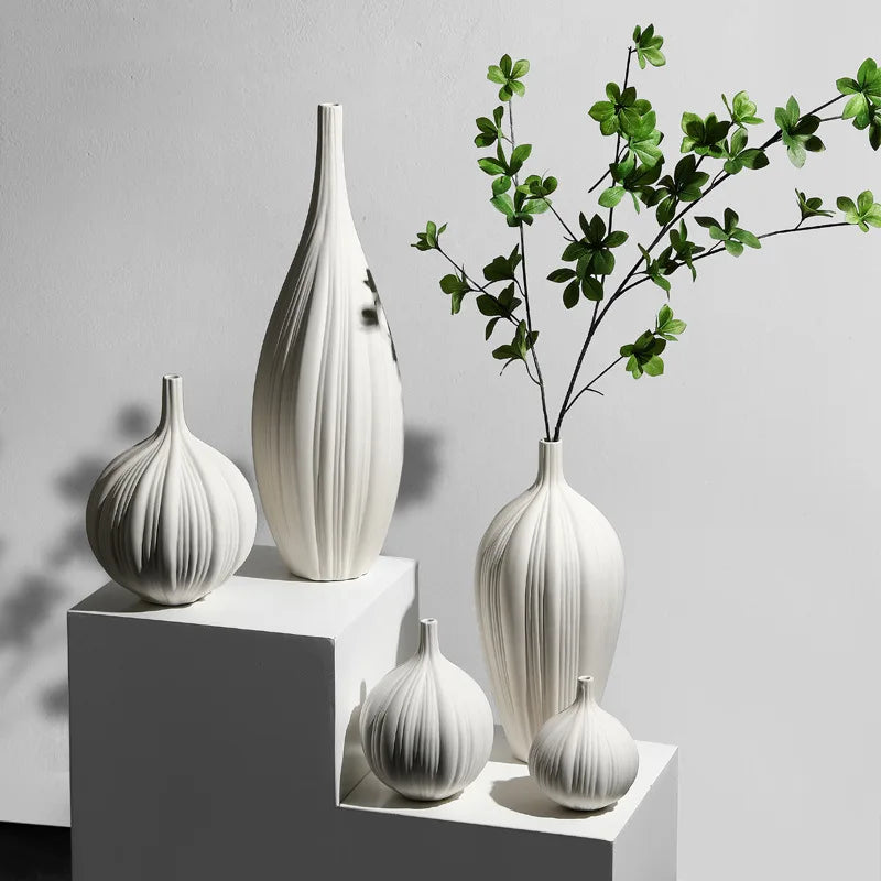 Simple Creative and Elegant Contemporary Tall Home Ceramic Pure White Floor Vase for Tabletop Flower Ceramic Vase