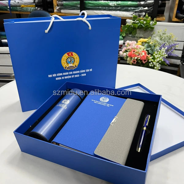 2025 Luxury Customised Logo Corporate Personalised Business Gift Sets PU Leather Beautiful Gift Box for Christmas Thanksgiving