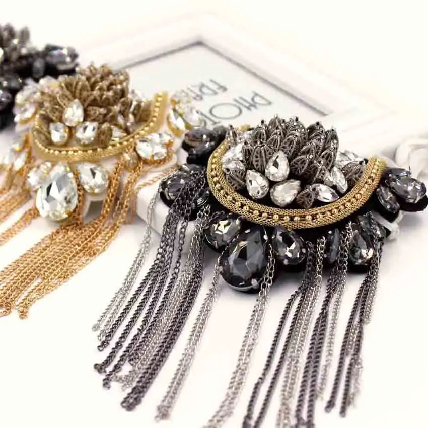 Premium Beaded Shoulder Accessory Party Wear DIY Fashion Rhinestone Sequin Brooch Badge Metal Plastic Shoulder Flower Garments