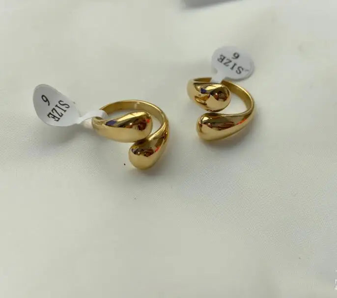 Tarnish Free Trendy Fashion Big Hug Hands Embrace Open Ring Stainless Steel 18k Gold Women Unisex Chunky Creative Cute Couples