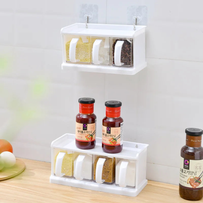 Hot Selling Wholesale Plastic Handle Sugar Dispenser with Good Grips Kitchen Decor Kitchen Tool for Seasoning Salt Shaker Lid