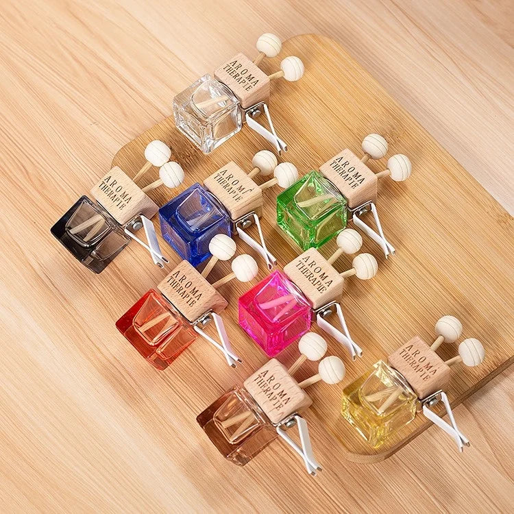 8ML Refillable air Outlet Clip Car air Conditioner Mini Colorful Empty Perfume Bottles Glass Car Perfume Bottle with Wooden Cap