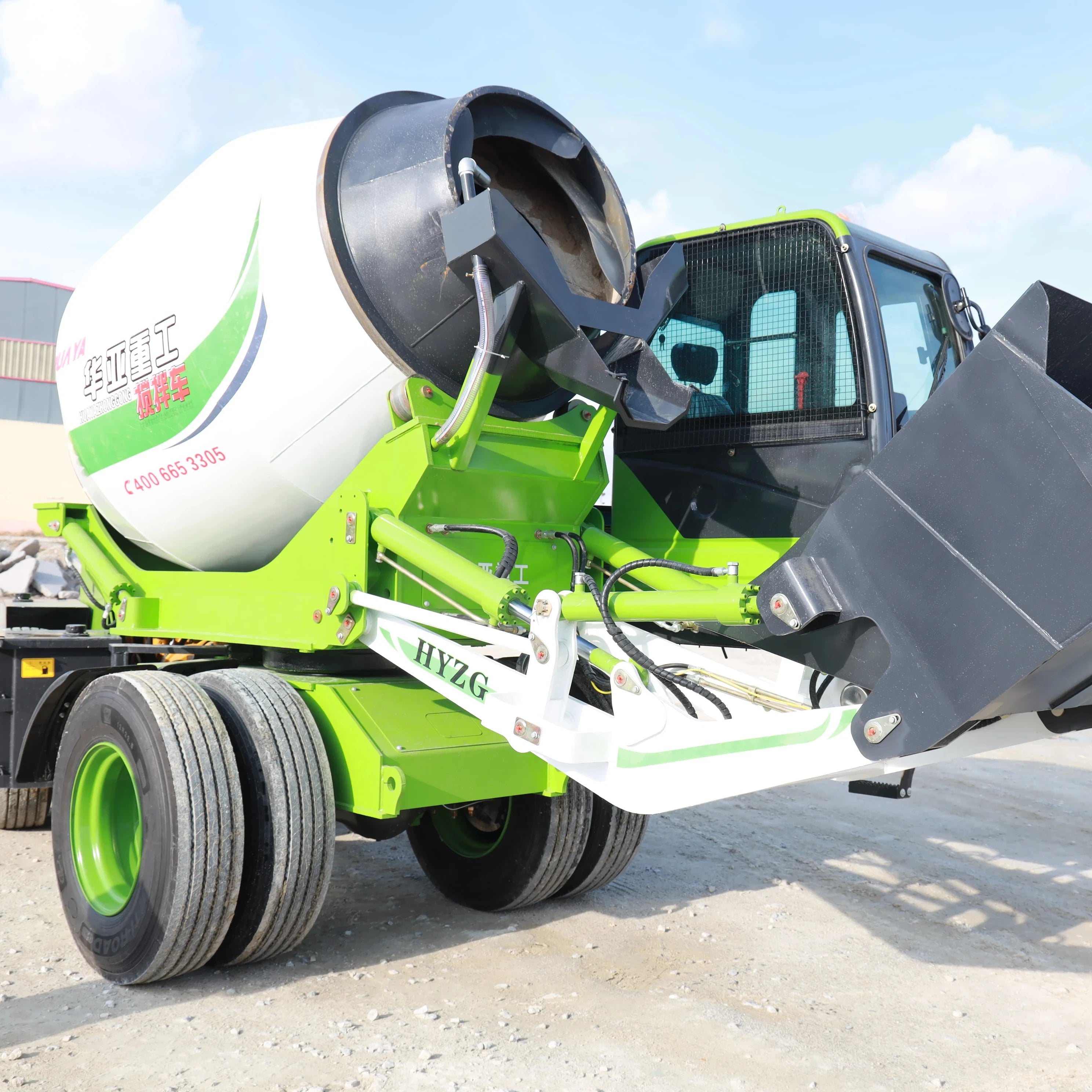 Factory HUAYA 270 Degree Rotating Self-loading Concrete Mixer Truck Auto Feeding 2m3 3m3 High Capacity Concrete Mixer With CE