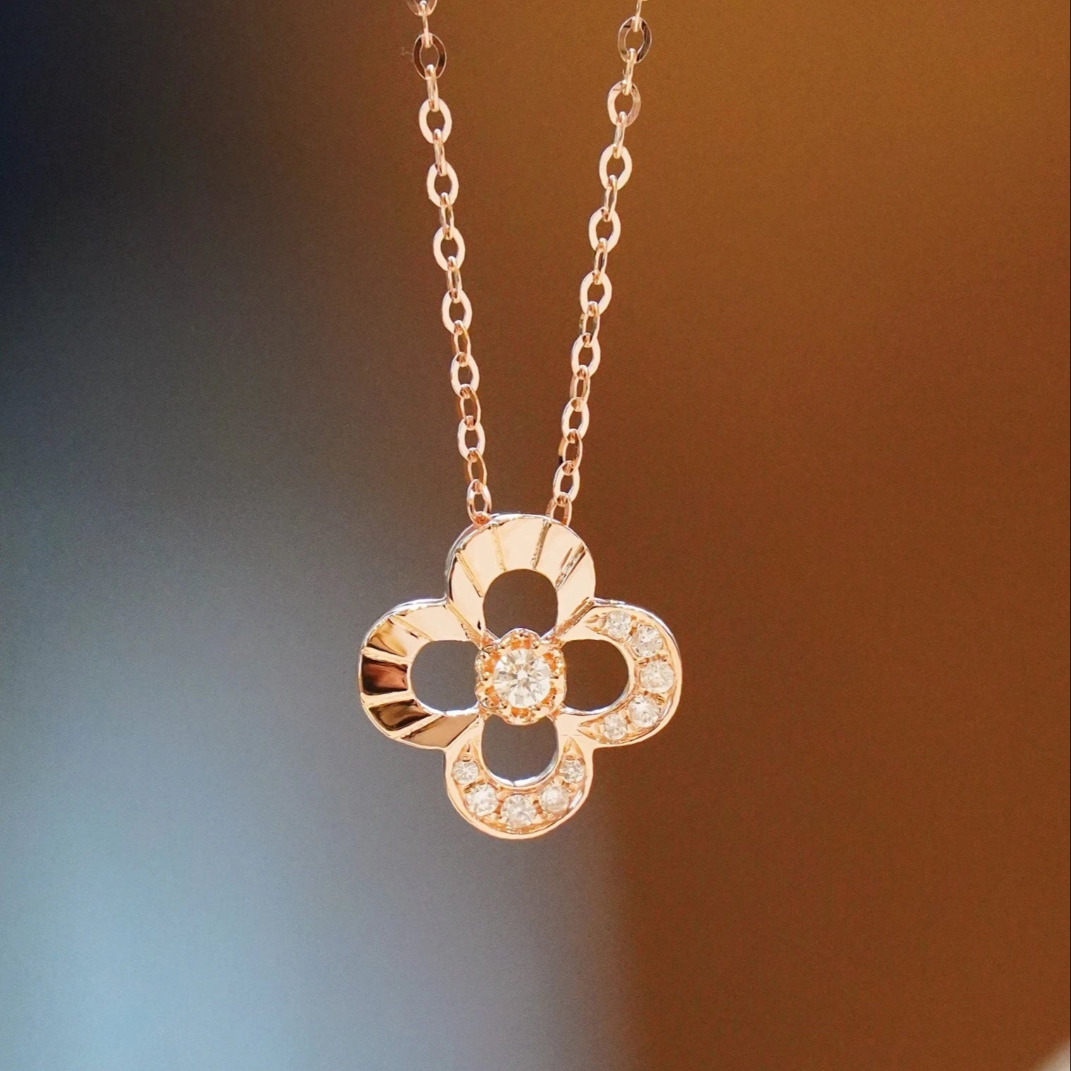 Wholesale 14k Solid Gold Genuine Gold Lab Diamond Brilliant Cut Four Leaf Clover Dainty Third Party Certified Necklace