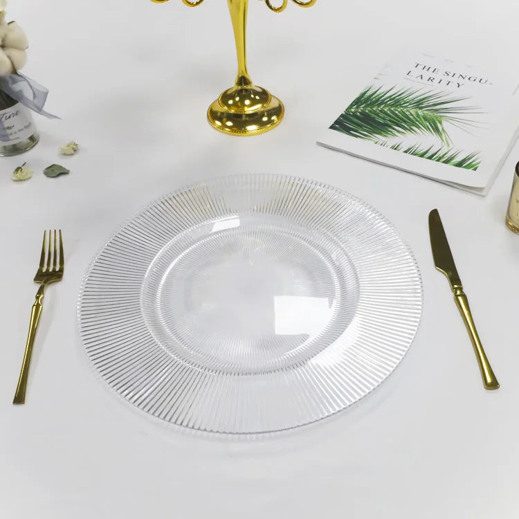 Elegant 13 Inch Clear Plastic Charger Custom Disposable Wedding Supplies Eco-Friendly PP Material for Party Decor Reusable