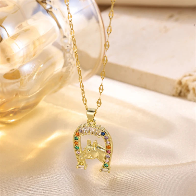 Vintage Jewelry Stainless Steel Luxury Steel Necklace Gold 18K for Women Horseshoe Necklace