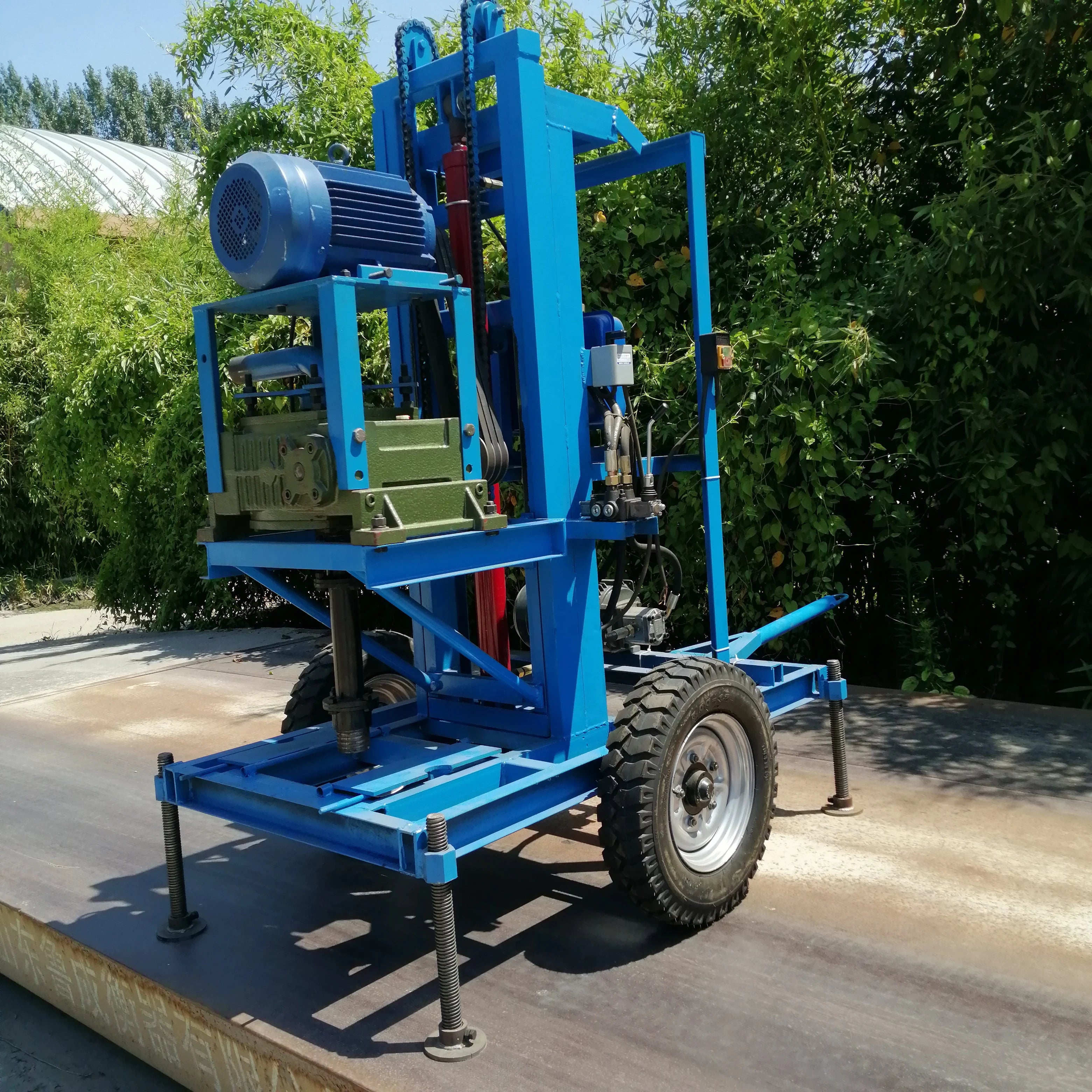 Factory 12KW Electric Hydraulic Water Well Drilling Rig 120m Wheel Geothermal Well Drill