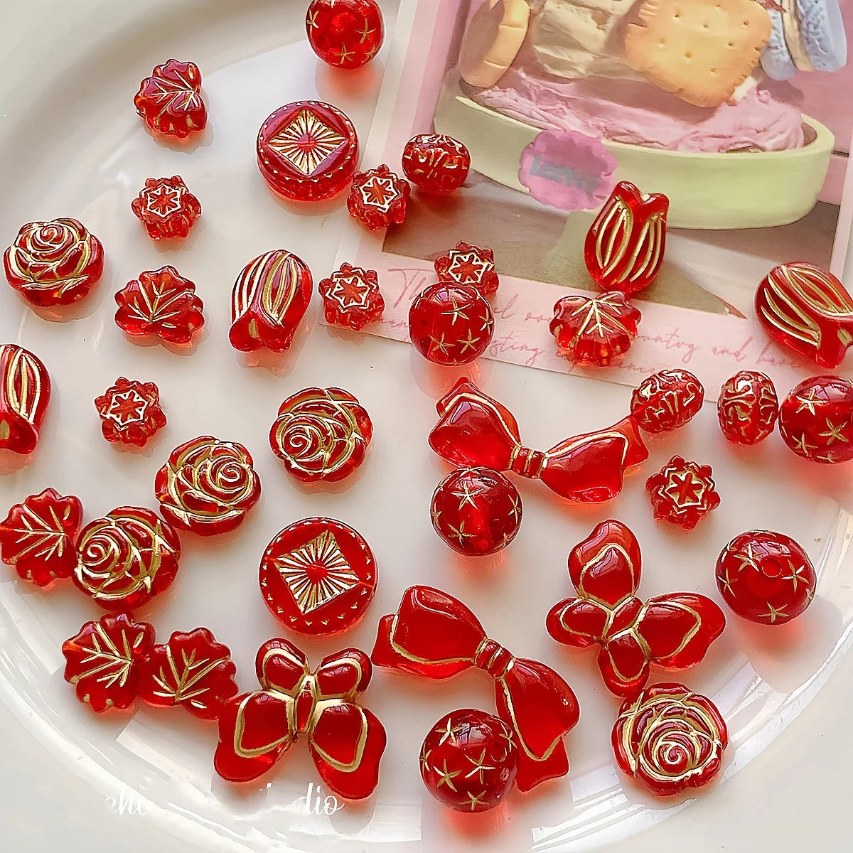 Retro 10-29mm Red Star Butterfly Flower Bow Oval Bear Loose Bead Charm Acrylic Beaded for DIY Jewelry Making Accessories