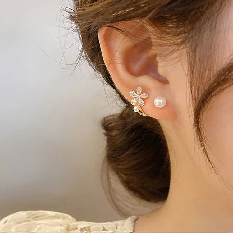 SC Fashion Korean Crystal Earrings Elegant Gold Plated Zircon Earrings Exquisite Flower Stud Earrings for Women