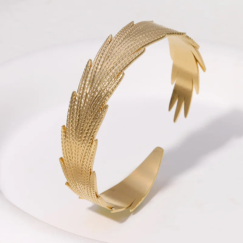 Beimai OEM Bangle Latest Simple Feather Shape Gold Stainless Steel Open Bangle