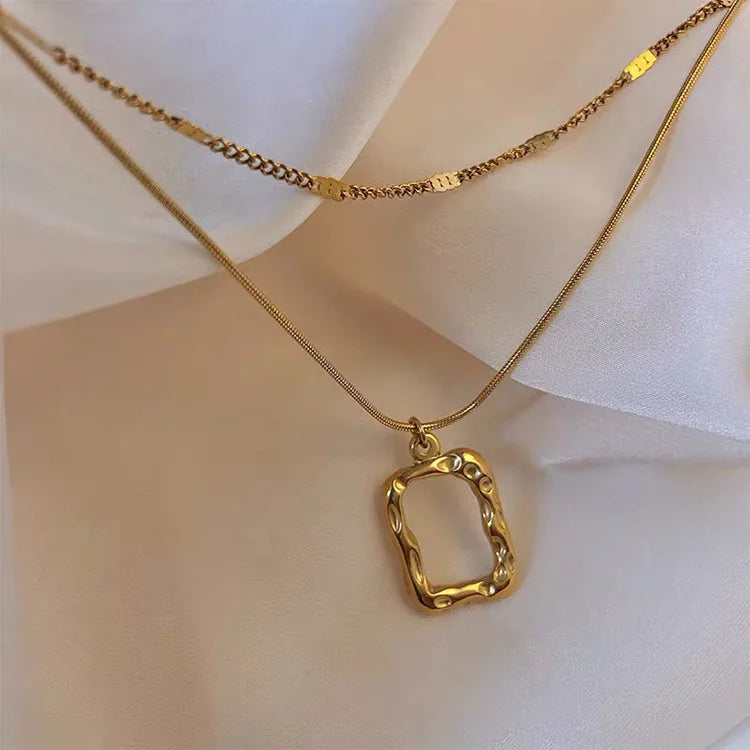 Fashion Retro Double Layer Geometric Necklace Women's Fashion 18K Gold Plated Sweater Chain for Women