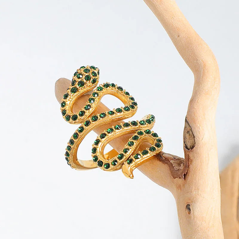 New Trending Stainless Steel 18K Gold Plated Dainty Green Micro Inlaid Diamond Snake Rings for Women