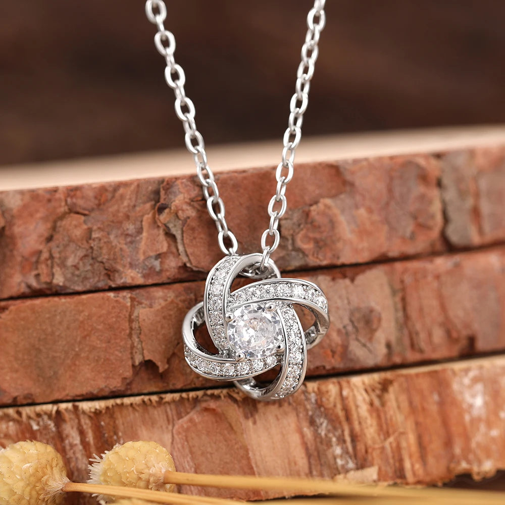CAOSHI Elegent Silver Plating Minimalist Round Cubic Zircon Twining Flower Pendant Necklace for Woman Engagement Jewelry