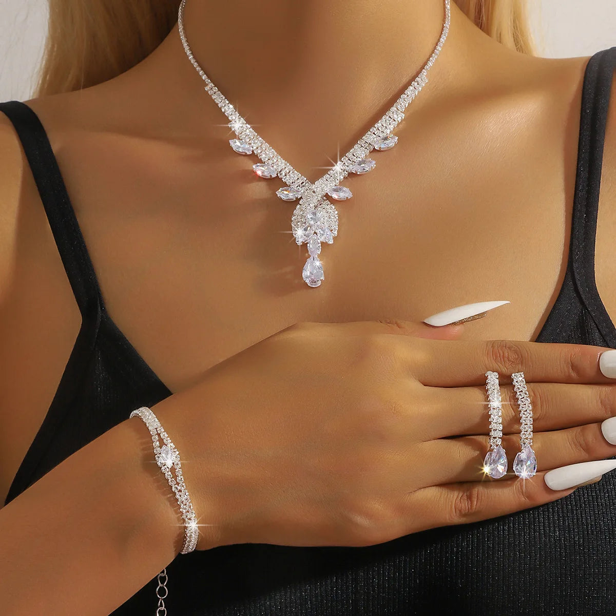 Elegant Bridal Jewelry Set: Wholesale Tassel Necklace & Earrings with Rhinestones - European & American Style