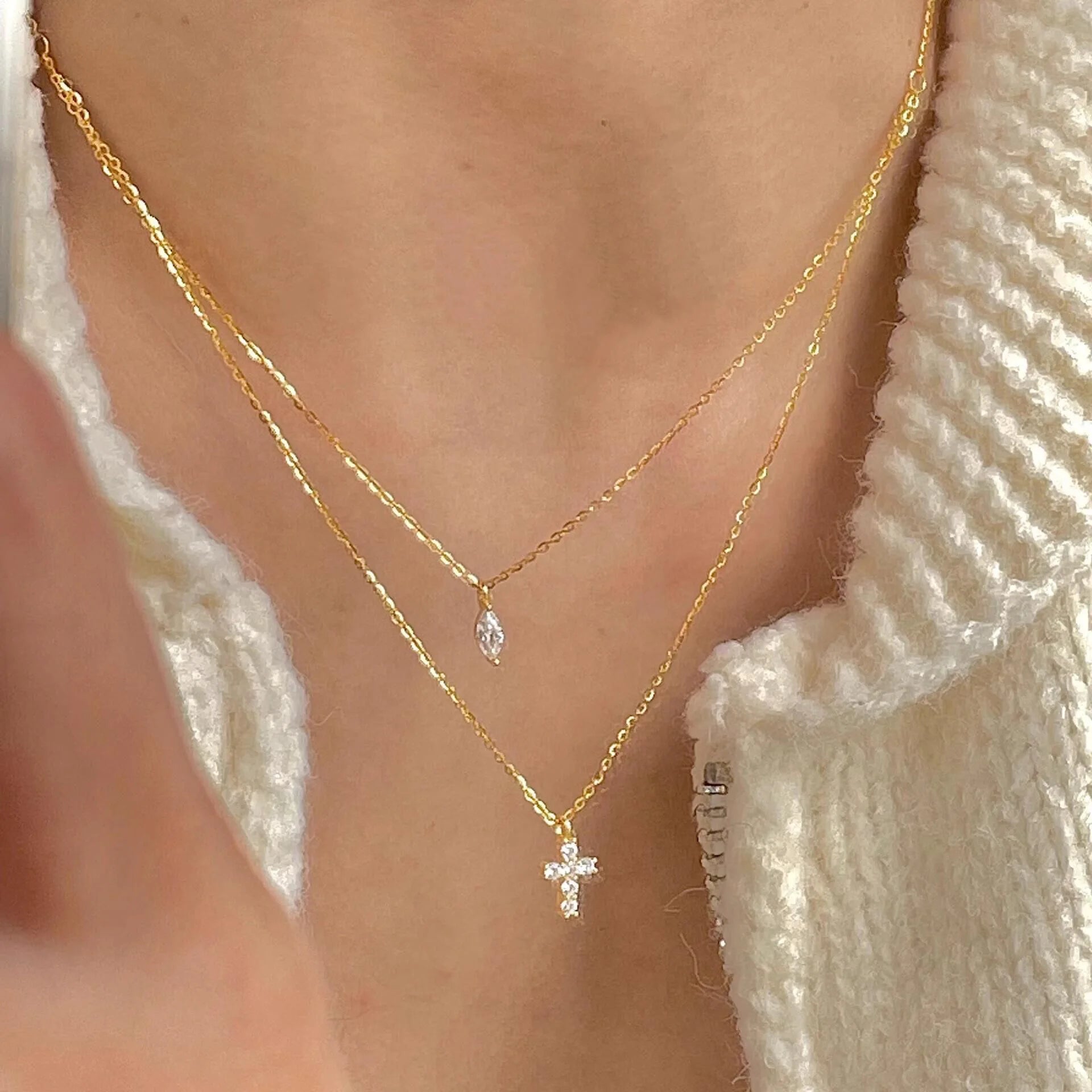 SC Hot Sale Trendy Shiny Crystal Zircon Necklace Cool Gold Silver Multilayer Necklace Vintage Cross Chokers Necklace for Women