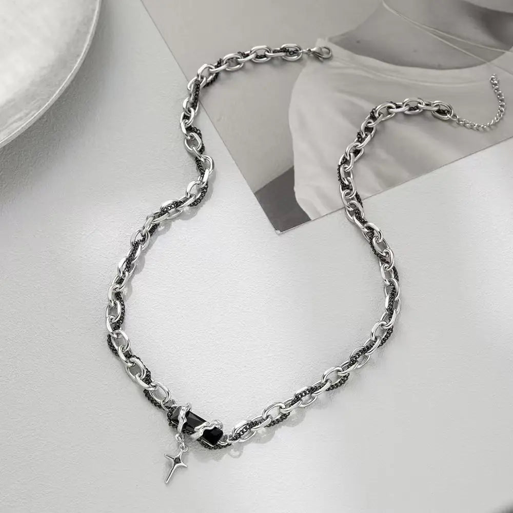 Hip Hop Style Niche Design Twining Fold Wear Plankton Handsome With High Street Collarbone Chain Men and Women Fashion Pendant