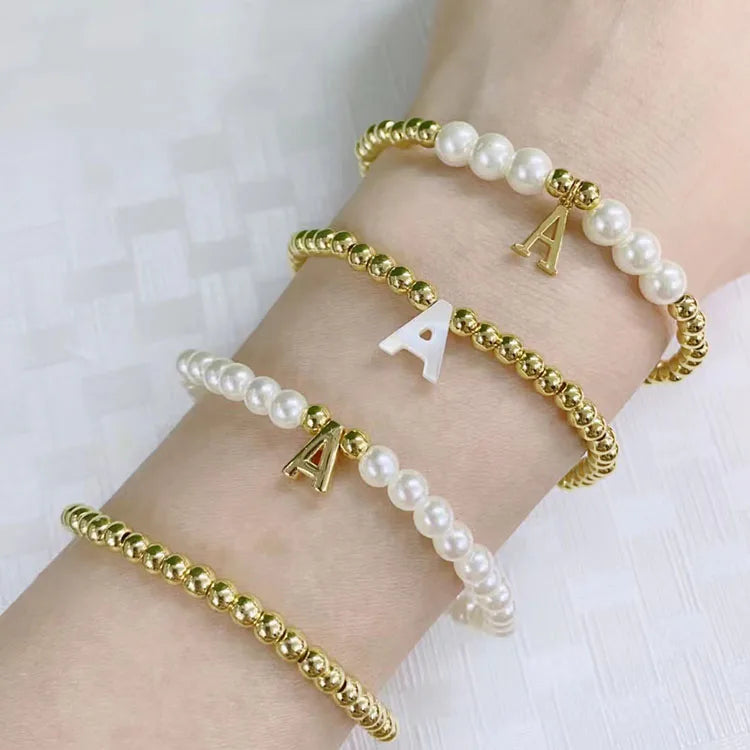 BE2022 2021 Design Tiny 18k Gold Accent Bead Shell Pearl Beaded Alphabet Initial Letter Charm Bracelet