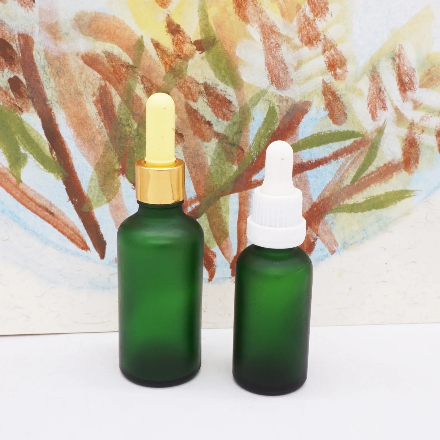 20ml 30ml Dark Green Cosmetic Face Essential Oil Serum Bottle Cylinder Glass Dropper Bottle with Paper Box