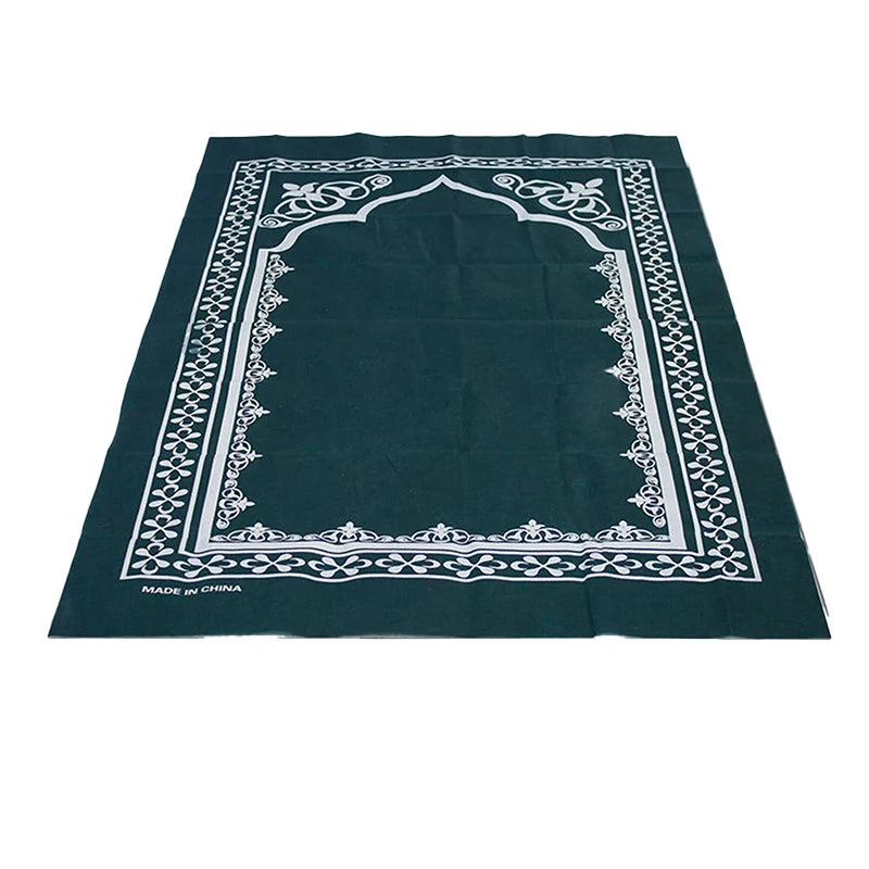 Cheap Price Convenient Mini Portable Muslim Prayer Mat Machine MADE Non-woven Fabric Wholesale Ramadan Muslim Prayer Rug