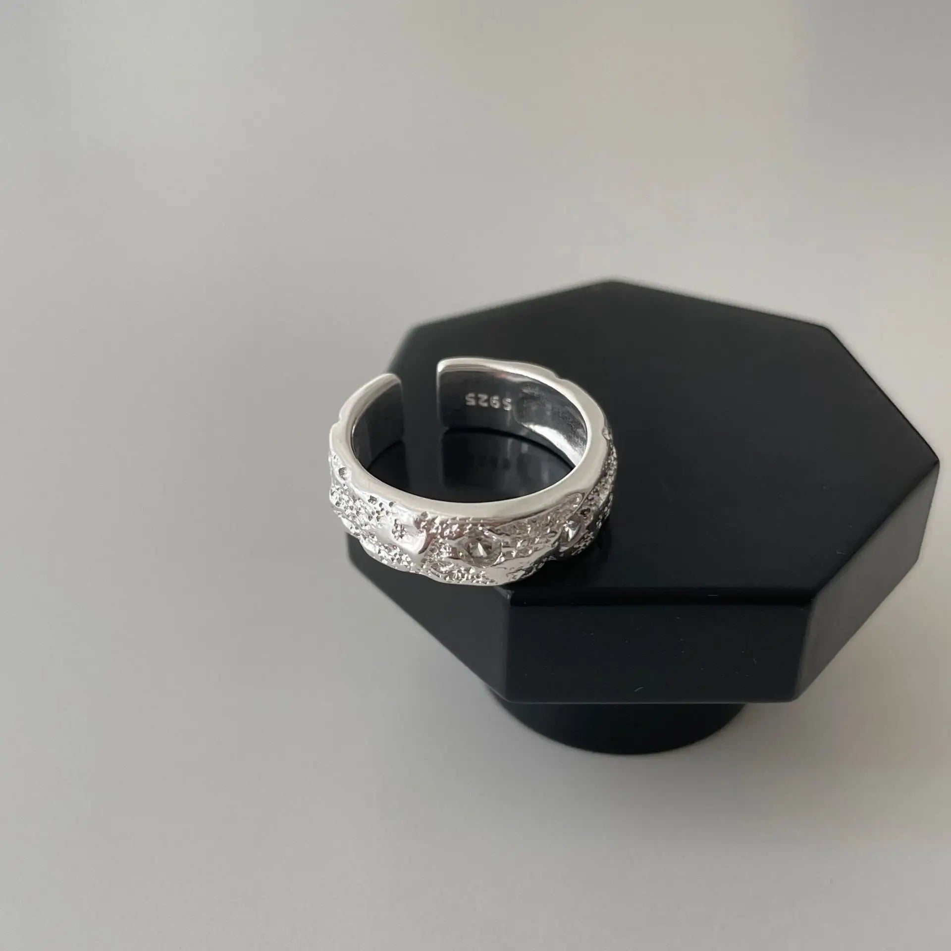925 Sterling Silver Irregular Surface Zircon Rings Minimalist Textured Ring