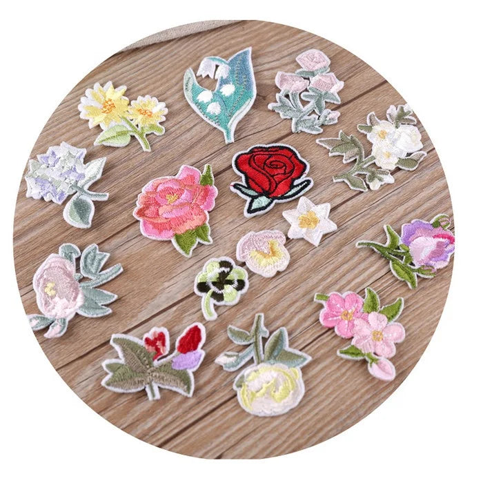 Exquisite Computer Embroidered Flower Patch for Clothes Decoration