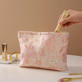 Wholesale Fashion Flower Canvas Eco-Friendly Cosmetic Bags for Women Girls Portable Travel Makeup Zipper
