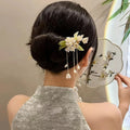 Vintage Chinese Traditional Lily Flower Hairpin Classic Tassel Hair Stick Elegant Women Elegant Hanfu Hair Accessories