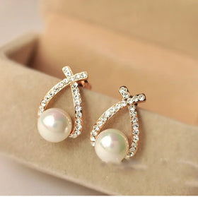 Europe and the United States Cross Cross Pearl Flash Diamond Earrings Exquisite Fashion Pearl Jewelry Manufacturers
