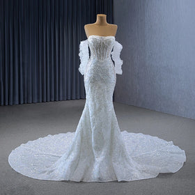 Luxury 2024 Wedding Dress Sweetheart Neckline Detachable Sleeveless Pearls Sequins Modern Mermaid Style RSM231106 Chapel Lace