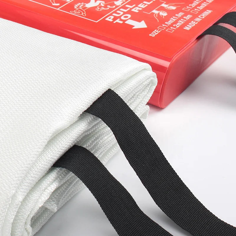 White Boxed Rescue Flame Retardant Insulation Shield Car Safety Fireproof Kitchen protection Home 1m * 1 m Fire Blankets
