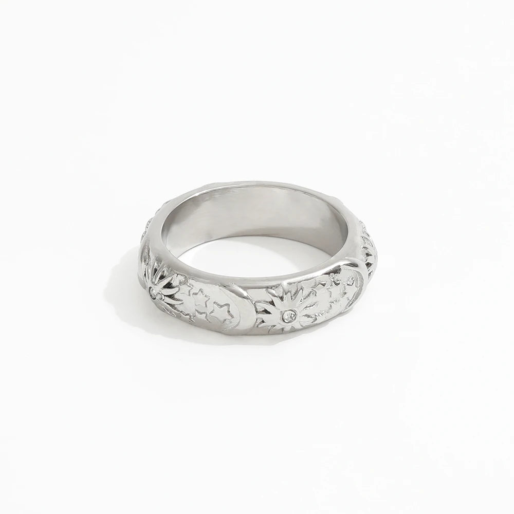 Fenny 18K Gold Plated Wholesale Retro Engraved Cubic Moon Star Sun Zirconia Stainless Steel Finger Ring Trend for Women