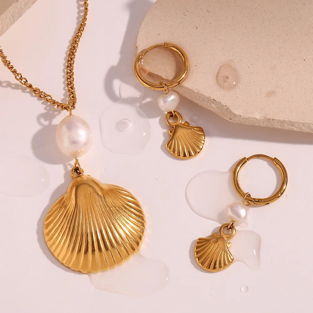 New Fashion Niche Freshwater Pearl Shell Necklace Vintage Waterproof Stainless Steel Plated 18K Gold Necklace Set Jewelry