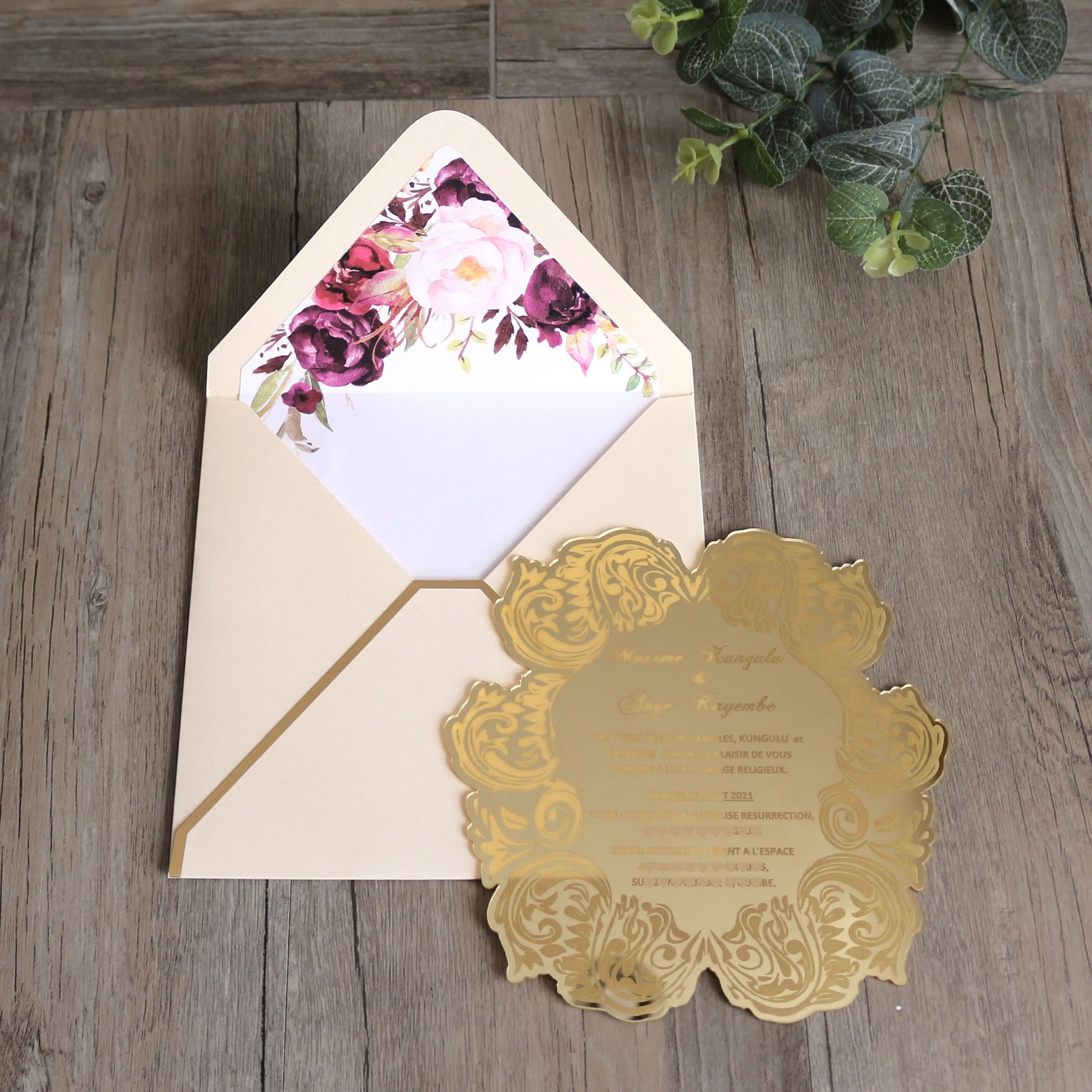 New Flower Shape Golden Mirror Acrylic Invitation Cards with Engraved Flower Pattern Menu Card Birthday Card With White Envelope