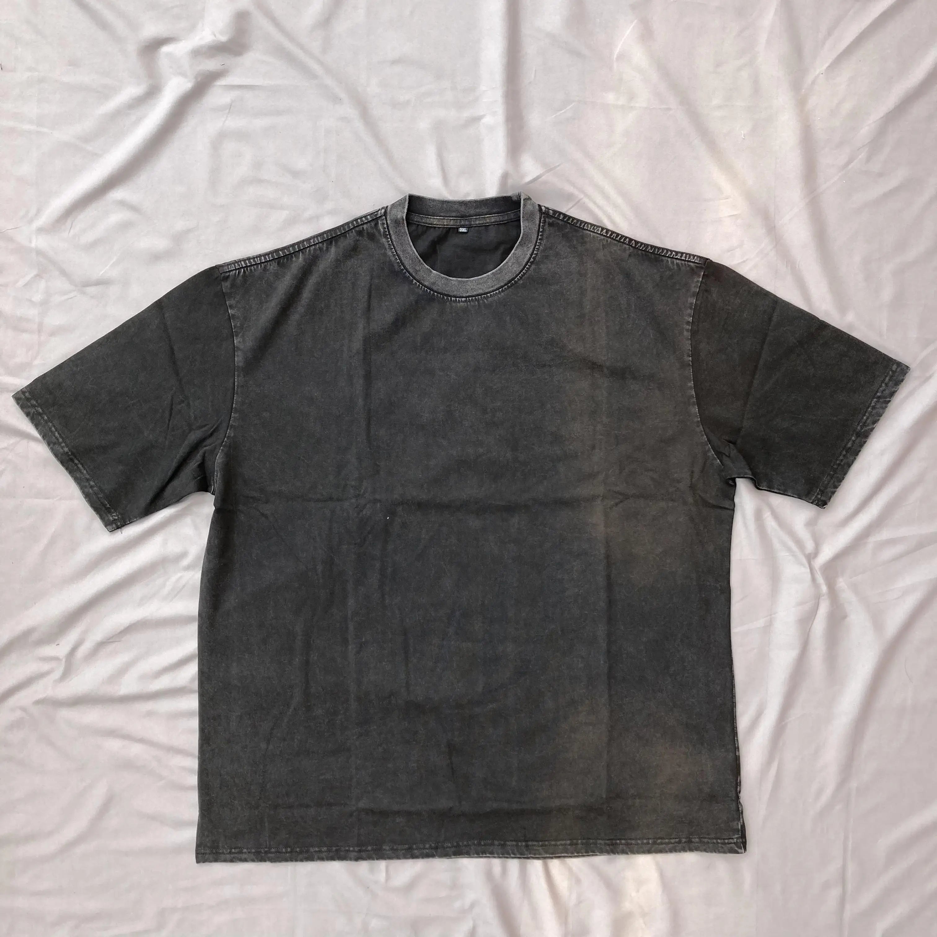 Hip Hop Muscle Fit Curved Hem Black Cotton Quantity Trend Vintage Wash Hole Men T Shirt