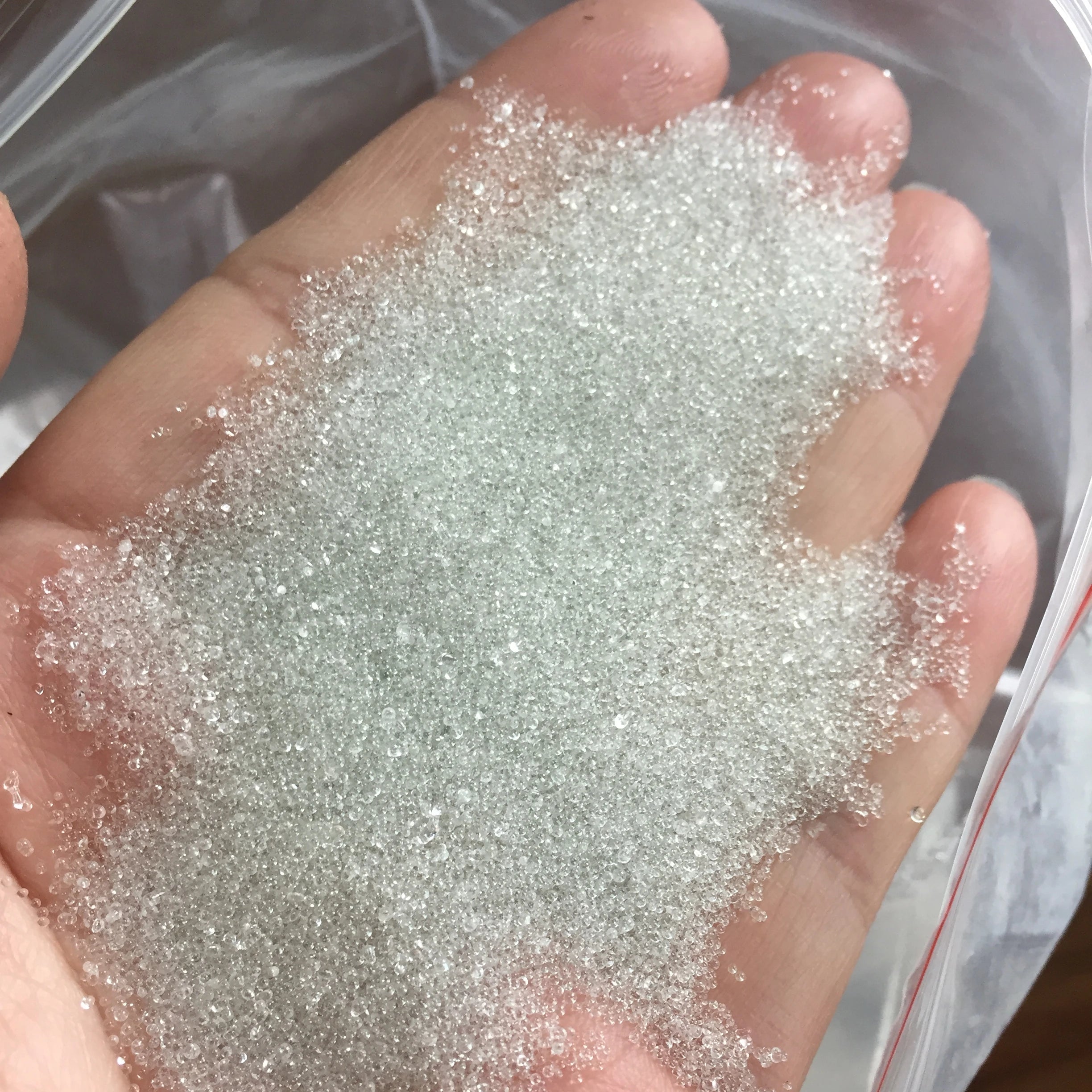 20YEARS High Reflective CHEAP a B Glass Beads Thermoplastic Paint Traffic Mixed / Drop-on  Microspheres Reflector Road Marking