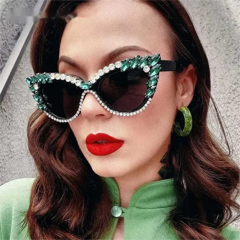 Luxury New Fashion Ladies Oversized Diamond Designer butterfly Metal Trendy Women Sun Glasses Sunglasses 2023