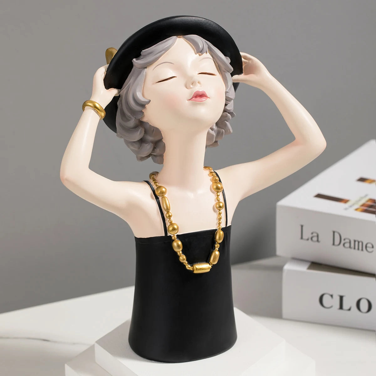 INS Girl Figure Living Room Creative Display Decor Nordic Resin Modern Girl Bust Statue