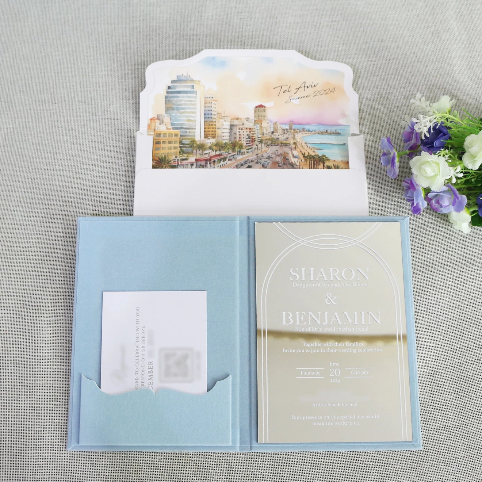 Fancy Cute Sky Blue Velvet Hardcover Wedding Invitation Silver Acrylic Invite with White Envelope Stamped in Gold