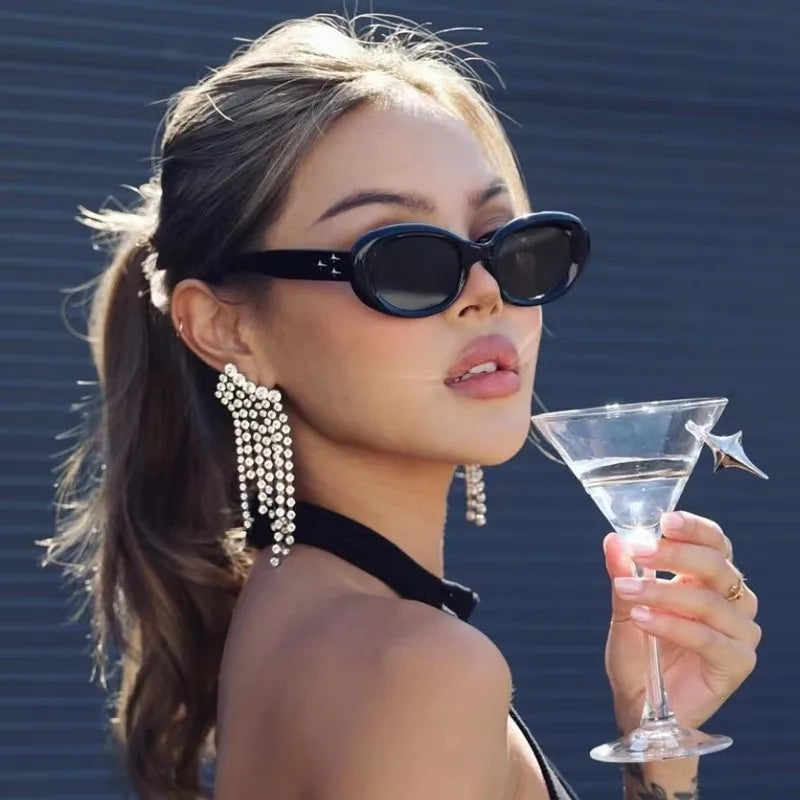 2025 Wholesale New Black Glasses Women Men Uv400 Gafas De Sol Custom Logo Vintage Small Oval Frames Designer Shades Sunglasses