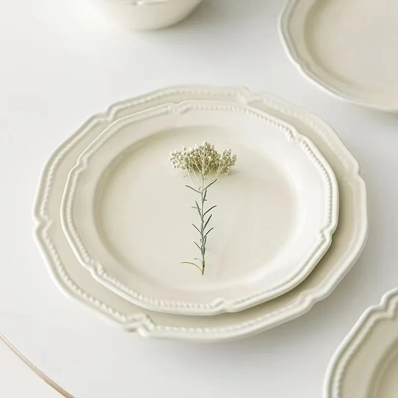 Solhui New Design Hotel Restaurant Ceramics Tableware Pure White Embossed Plates Fine Porcelain Dinner Set Dinnerware Sets