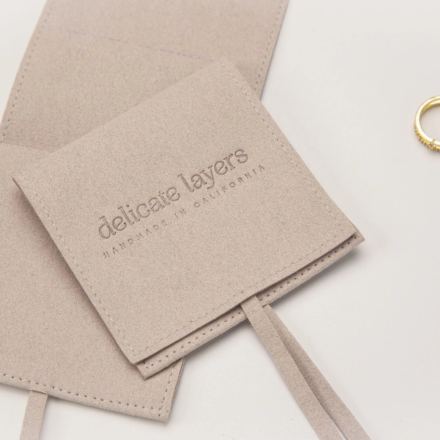 BaiShun Velvet Microfiber Luxury Small Chic Envelope Flap Jewelry Packaging Bag Scratch Resistant Customizable Size Custom Logo