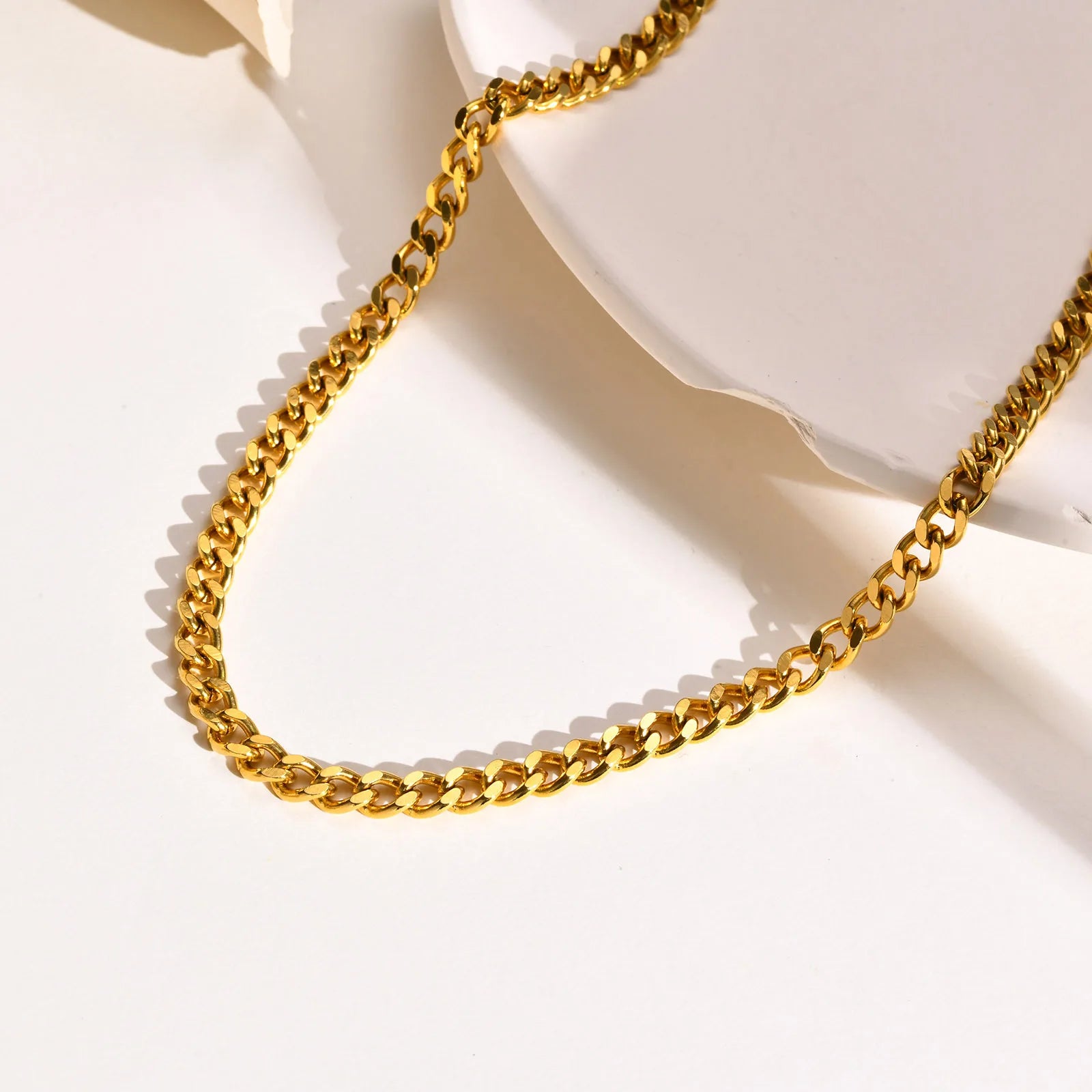 Fashion Trendy Stainless Steel 24k Gold Plated Cuban Chain 5mm Wide 18 Inches Choker Necklace for Women and Men