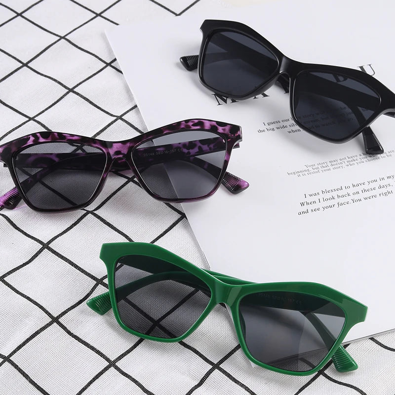 2022 Summer Fashion Trendy  Ins PC Unique Frame Sunglasses Solid Thick Narrow Frame for Women