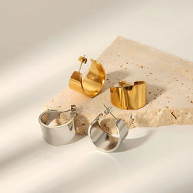 Stylish Bulk Wholesale Wide Surface C Shaped Stud Earrings Real Gold Plated Simple Design Personalized Earrings for Women